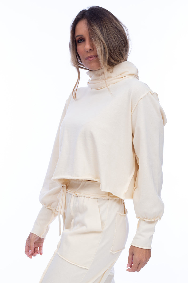 HIGH NECK COMFY SWEATSHIRT