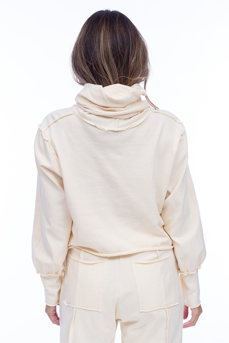 HIGH NECK COMFY SWEATSHIRT