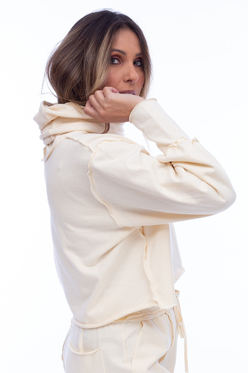 HIGH NECK COMFY SWEATSHIRT