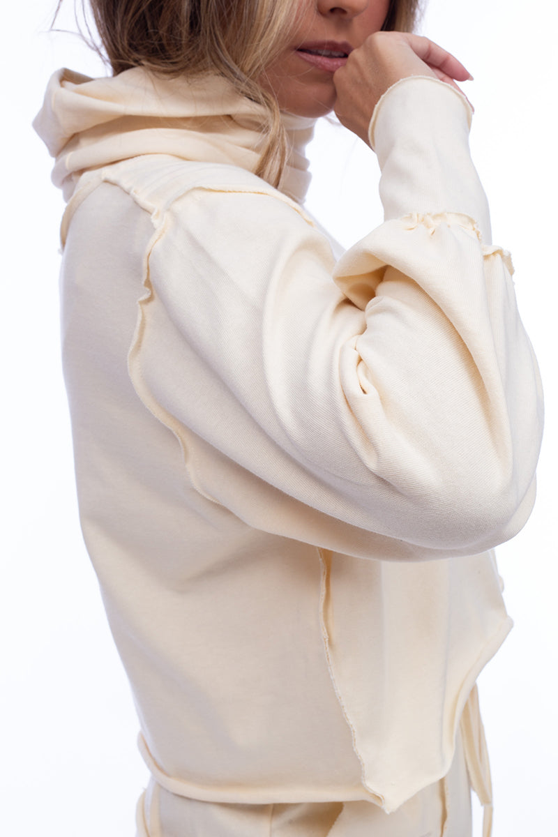 HIGH NECK COMFY SWEATSHIRT
