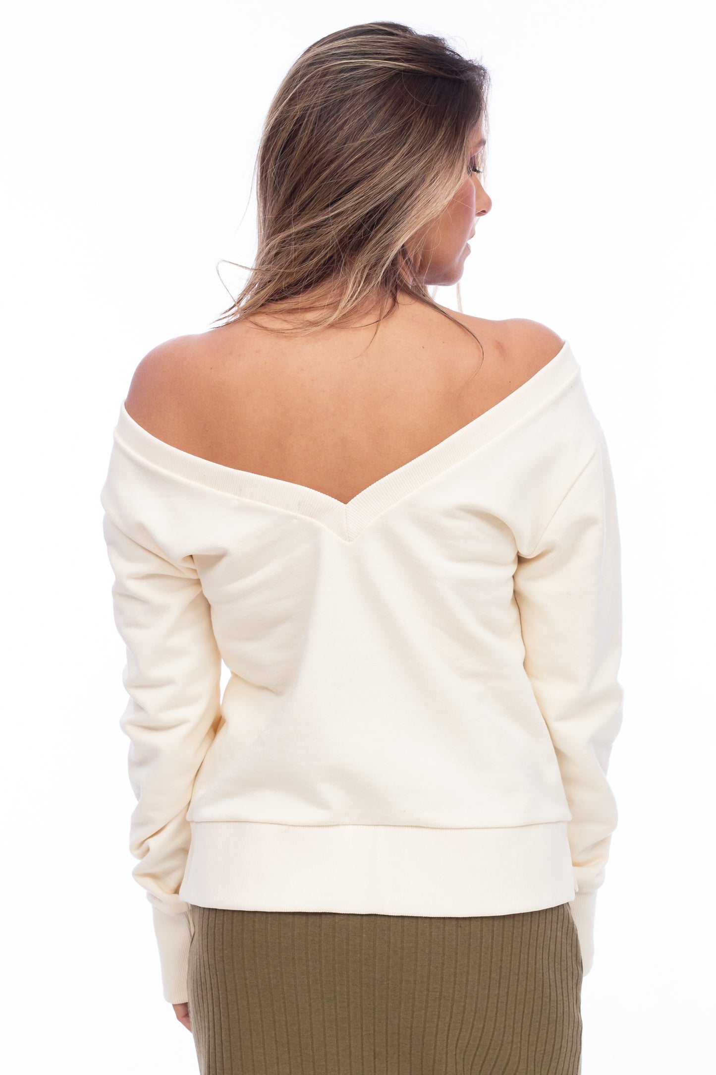 V-NECK SWEATSHIRT