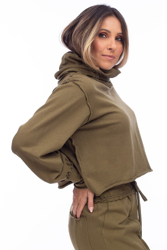 HIGH NECK COMFY SWEATSHIRT